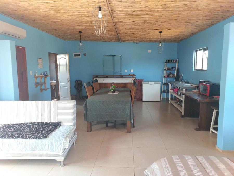 1 Bedroom Property for Sale in Hooikraal Western Cape